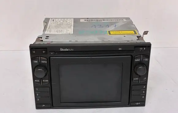 Skoda Superb B5 (3U) Radio/GPS head unit trim