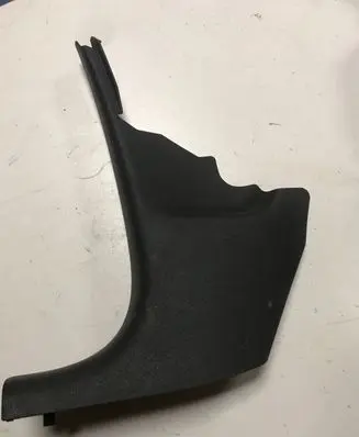 Foot area side trim