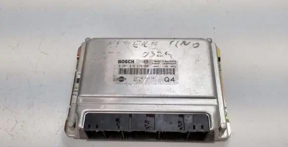 Nissan Almera Tino Engine control unit/module 0281010810 237104U114