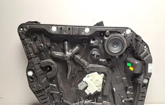 BMW X3 G01 Front door electric window regulator 7393457 9496820