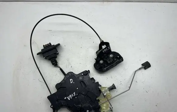 Volkswagen Caddy Sliding door lock 2K5843604 7E0843604 2K0907438A