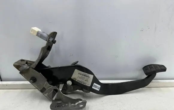 Smart ForFour I Brake pedal A4542900218