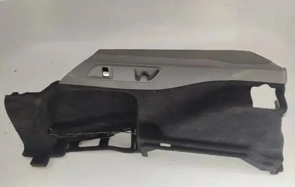 Trunk/boot lower side trim panel