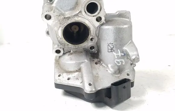 Infiniti Q50 EGR valve A6511400660