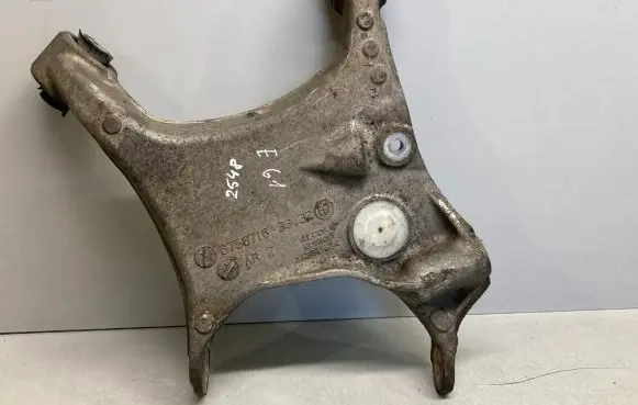 BMW 5 E60 E61 Rear upper control arm/wishbone 6758716