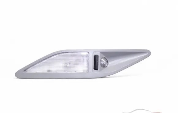 BMW 5 E39 Rear seat light 8363611