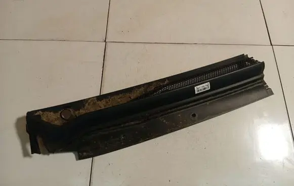 Citroen C4 Grand Picasso Wiper trim 9680531877