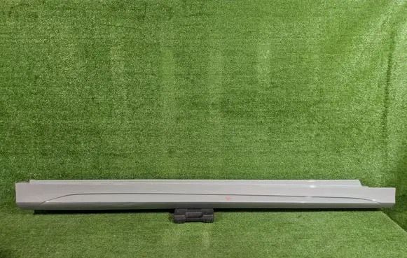 Mercedes-Benz GLE W167 Sill A1676985101