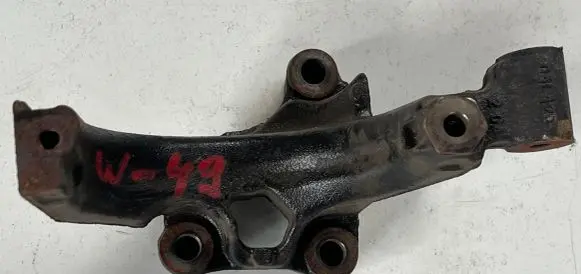 Volkswagen Sharan Engine mounting bracket 04L425