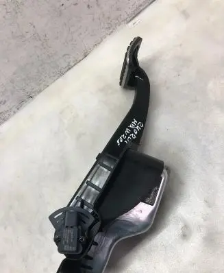 Mercedes-Benz C W206 Brake pedal A2062906200