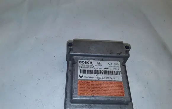 Mercedes-Benz Sprinter W906 Airbag control unit/module 0285010224 A9064461142