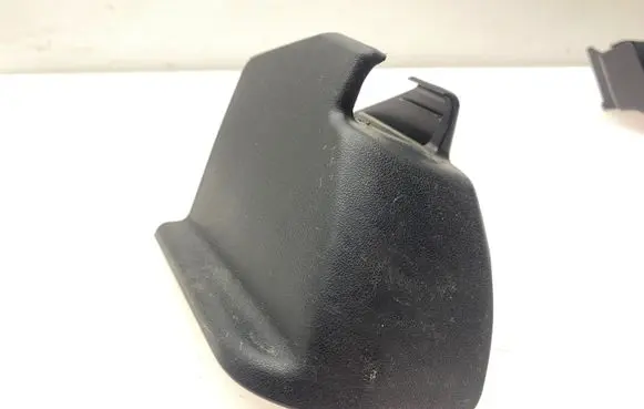 Toyota Prius+ (ZVW40) Front driver seat rail trim 7215847050