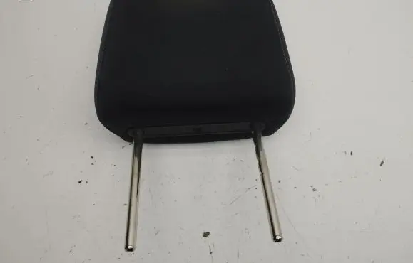 Mazda 6 Front seat headrest 