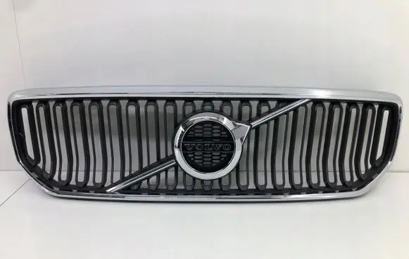 Volvo XC40 Front bumper upper radiator grill
