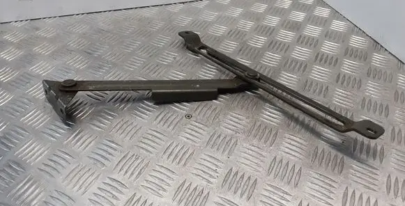 Nissan Patrol Y61 Tailgate/trunk/boot hinge