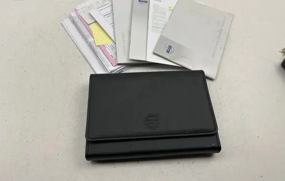 Volvo V40 Owners service history hand book 