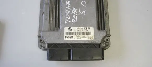 Volkswagen Touareg I Engine control unit/module ECU 070906016AA