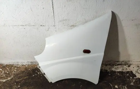 Renault Trafic II (X83) Fender 7782524467