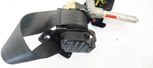 Volvo S60 Middle seatbelt (rear) 8639576
