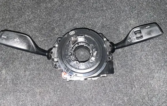 BMW 3 G20 G21 Indicator stalk 9436663