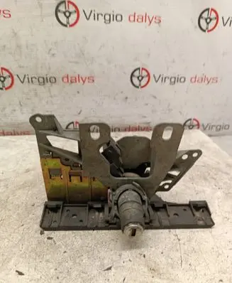 Volkswagen PASSAT B5 Tailgate exterior lock 3B0827297
