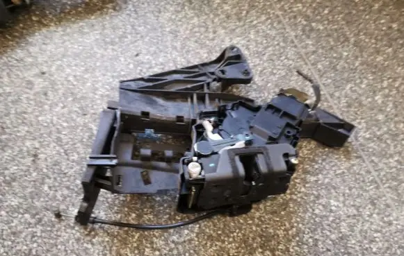 Ford Focus C-MAX Rear door lock