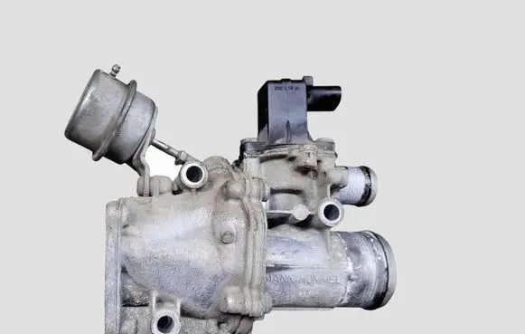 Land Rover Range Rover Sport L494 EGR valve 1045175S01 70220704