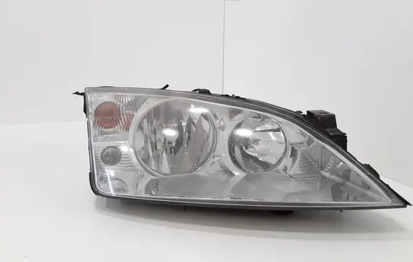 Ford Mondeo Mk III Headlight/headlamp 1S7113005AG