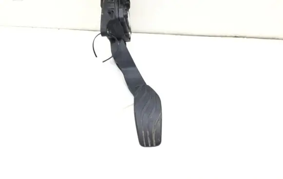 Nissan Qashqai Accelerator throttle pedal 180024BG0B