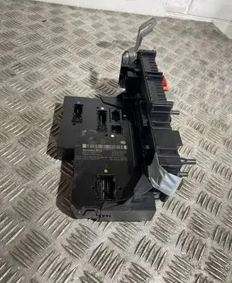 Mercedes-Benz E W212 Fuse module 5DK009620 2129000004 2125452832