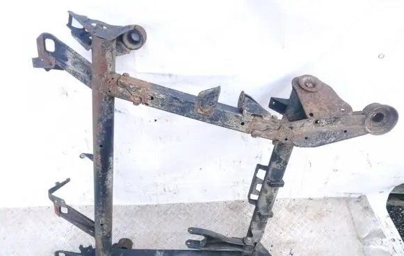 Mercedes-Benz Vito Viano W638 Front subframe