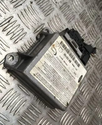 Ford Mondeo Mk III Airbag control unit/module 1S7T14B056BH CD132 36M016F06403