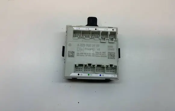 Mercedes-Benz SLK AMG R170 Door control unit/module A2239003939 A2069022910 A2239014017