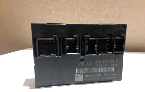Volkswagen PASSAT B7 Comfort/convenience module 3AA959433B