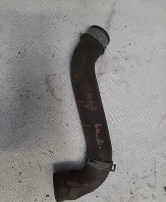Mercedes-Benz Vito Viano W639 Engine coolant pipe/hose A6395017382