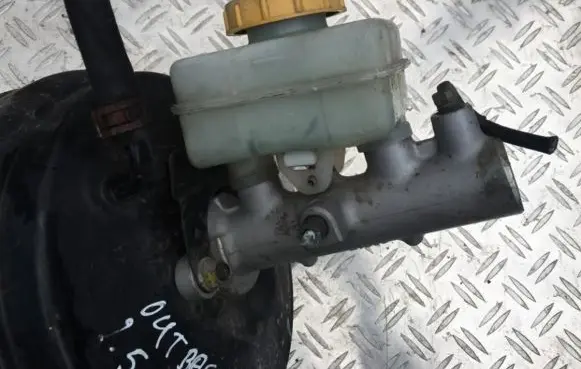 Subaru Outback Master brake cylinder