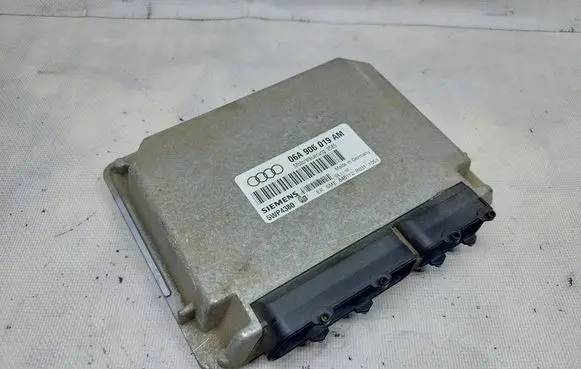 Volkswagen PASSAT B5 Engine control unit/module 06A906019AM 5WP4380