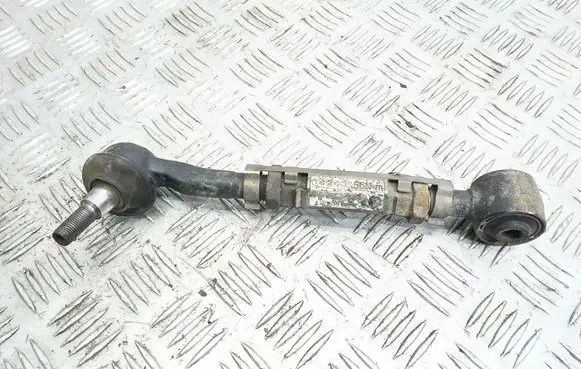 Toyota Avensis T270 Rear upper control arm/wishbone