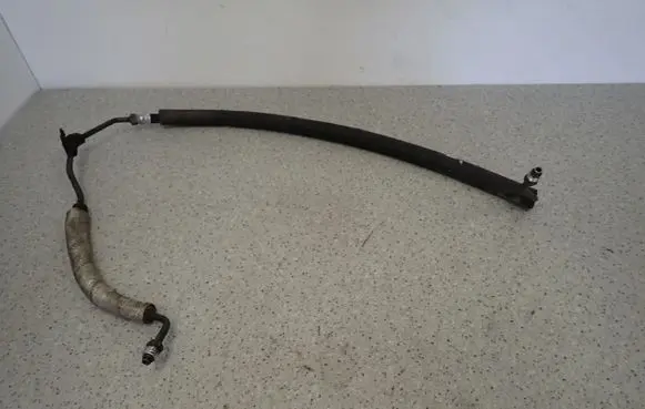 Power steering hose/pipe/line