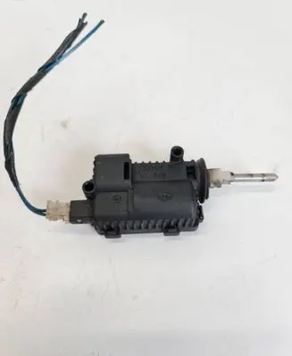 Opel Zafira B Central locking motor 13158426
