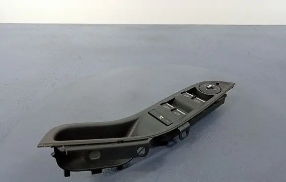 Ford Focus Electric window control switch AM5T14A132CA
