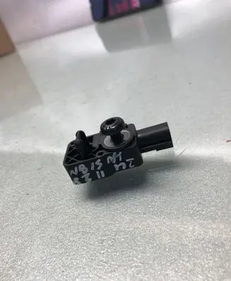 Opel Insignia B Airbag deployment crash/impact sensor 13509730