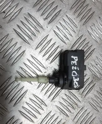 Peugeot 307 Headlight level adjustment motor 