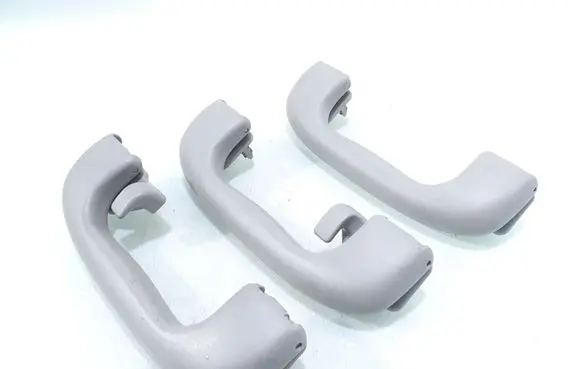 Chevrolet Orlando A set of handles for the ceiling 