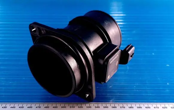 Nissan Qashqai Mass air flow meter 5WK97020 8200651315 H8200655623