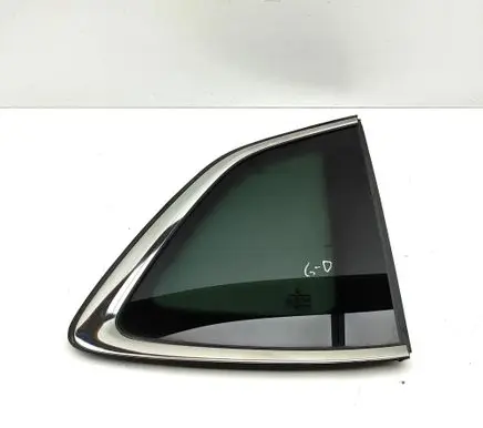 Volkswagen Tiguan Rear side window 571845042K