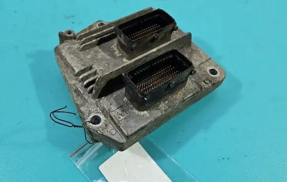 Opel Zafira B Engine control unit/module ECU 28023583 IMPRK1479356