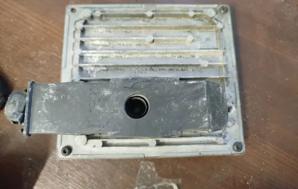 Ford Focus Engine control unit/module 4m5112a650hj 4m51-12a650-hj