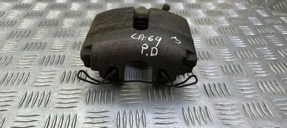 Skoda Superb B6 (3T) Front brake caliper