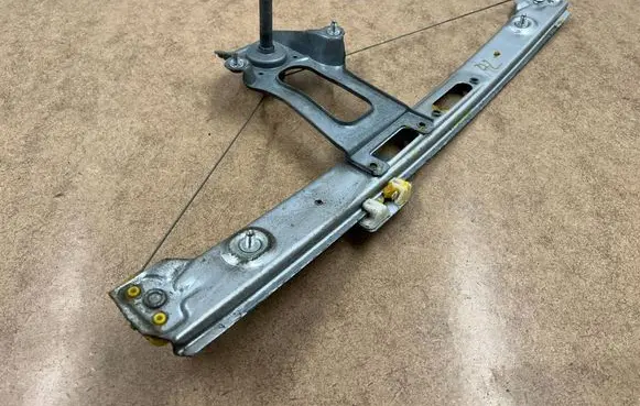 BMW 3 E46 Rear door manual window regulator 51347011206 7011206